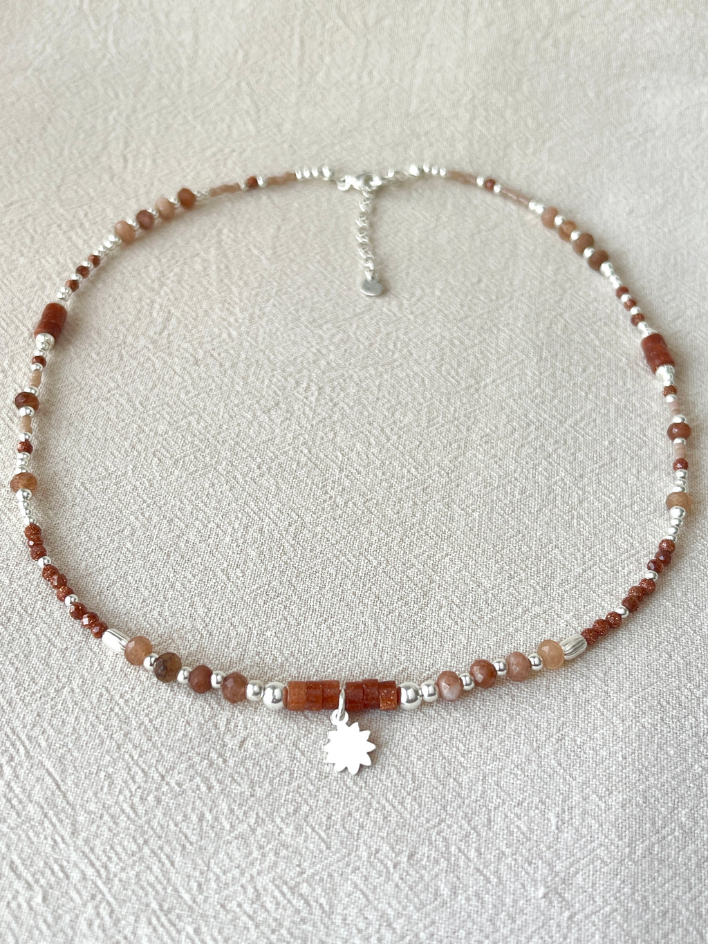 Collier Nour