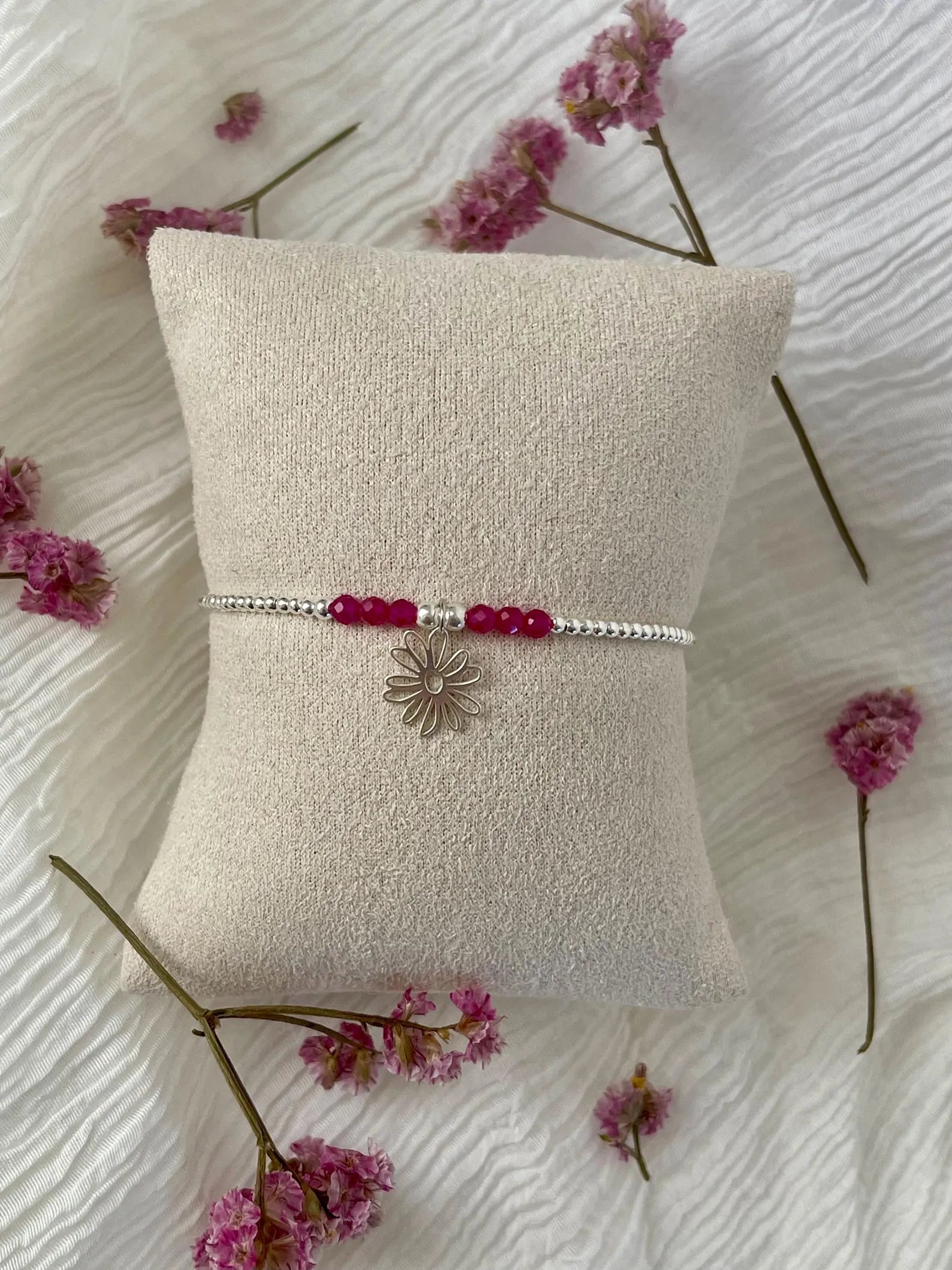 Bracelet Lena corindon rouge fleur